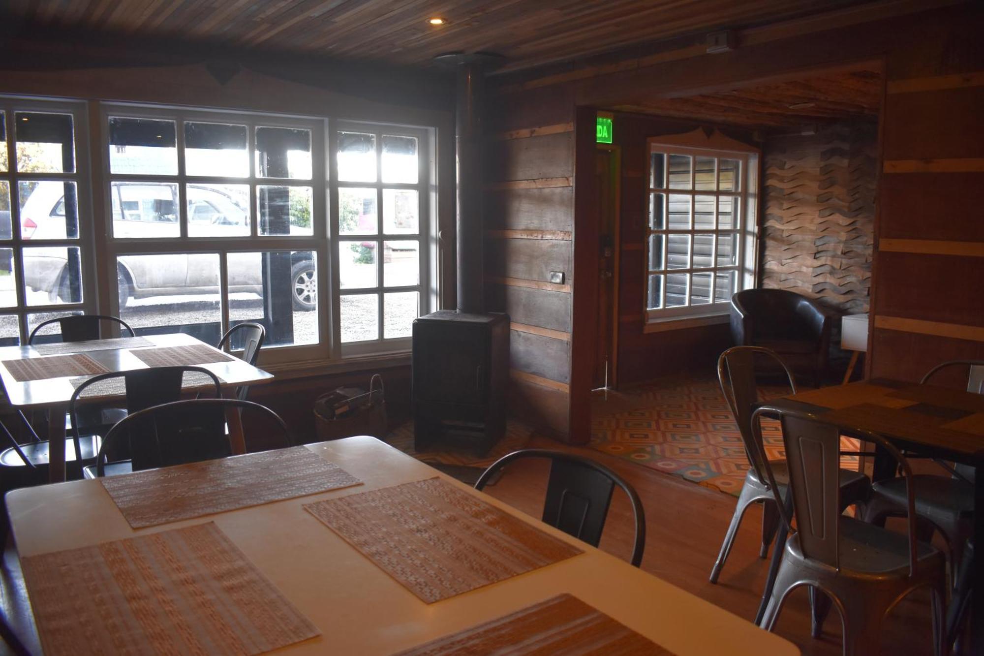 Estacion Hostel 卡斯特鲁 外观 照片